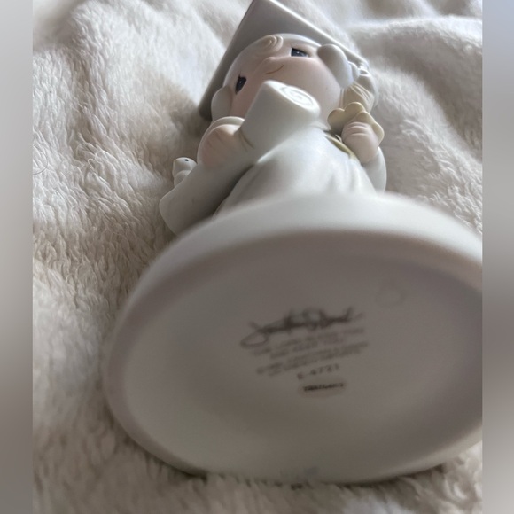 Precious Moments 1980 " The Lord Bless You And Keep You" - Picture 4 of 4